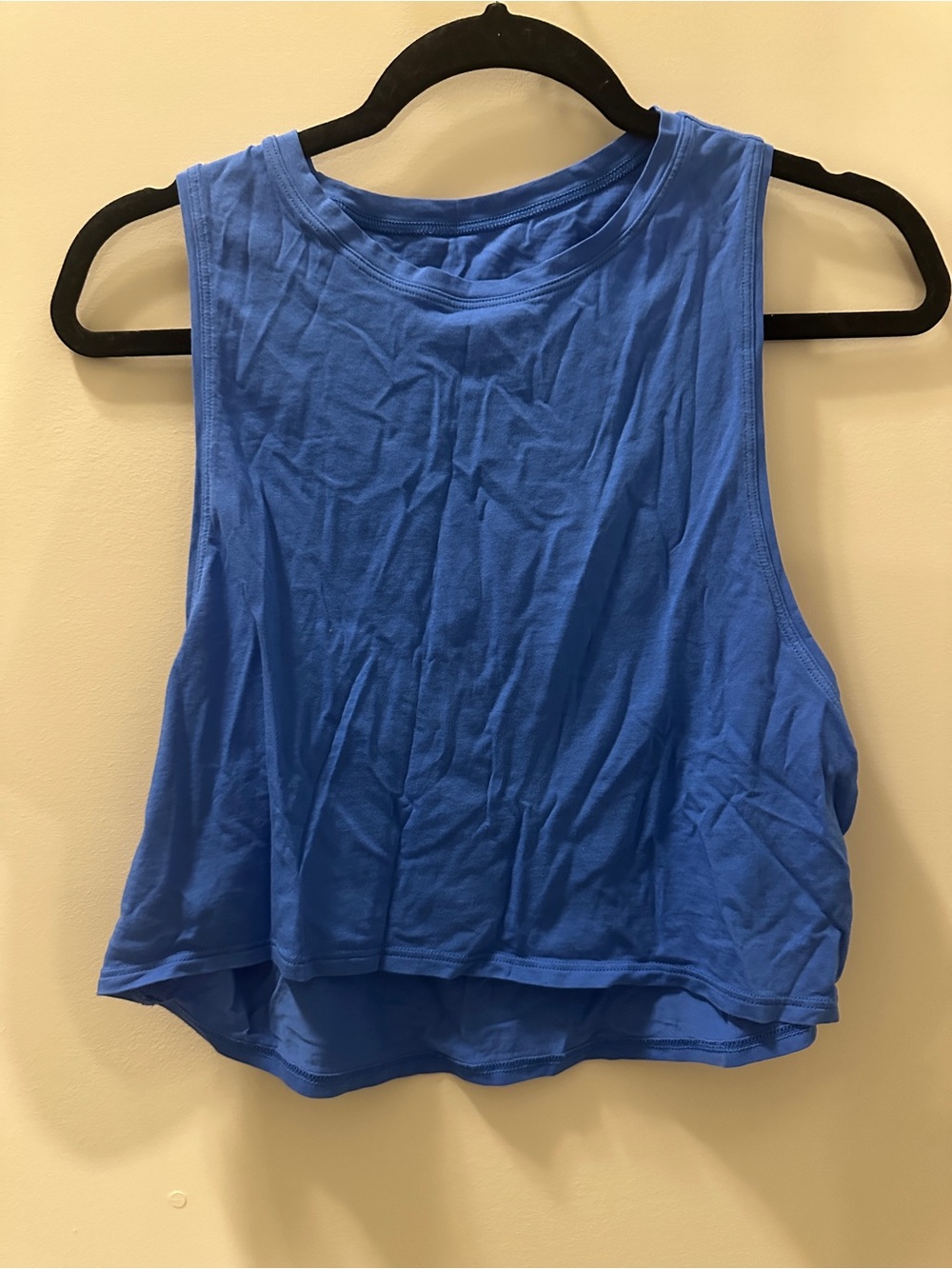 Lululemon blue cropped tank